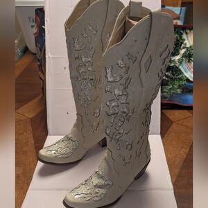Elegant Women's Western Boots